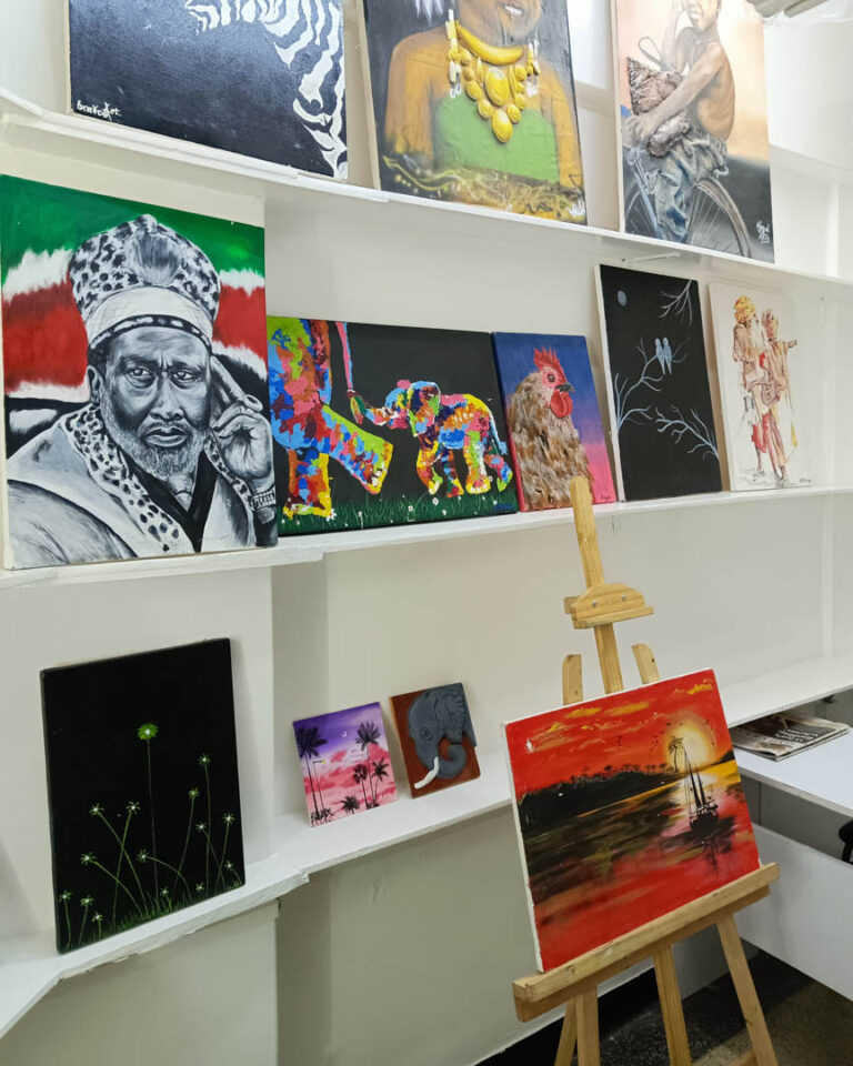 Fine art courses in Nairobi, Kenya offered at Visualdo Institute with hands-on studio training